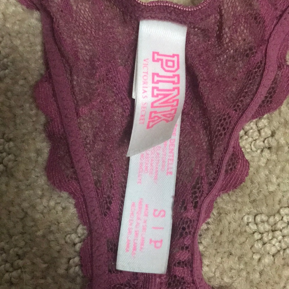 Victoria Secret lace bralette. Size: Small. - Picture 2 of 4